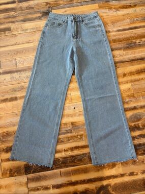 SHEIN Wide-Leg Jeans in Light Blue Wash size 27